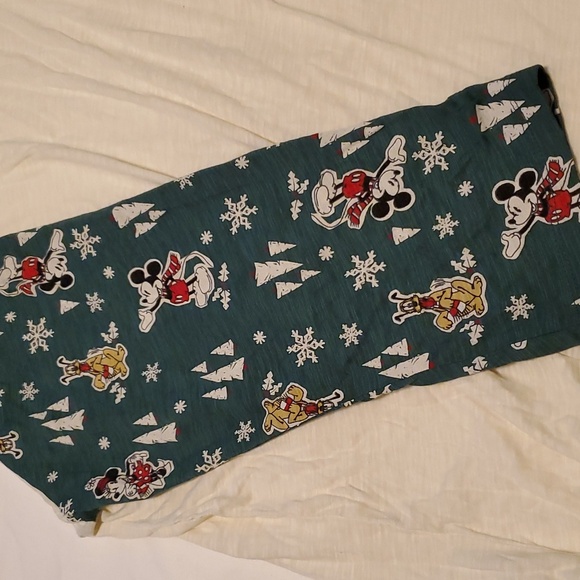 Torrid Disney pajama shirt size 2 - Picture 4 of 5